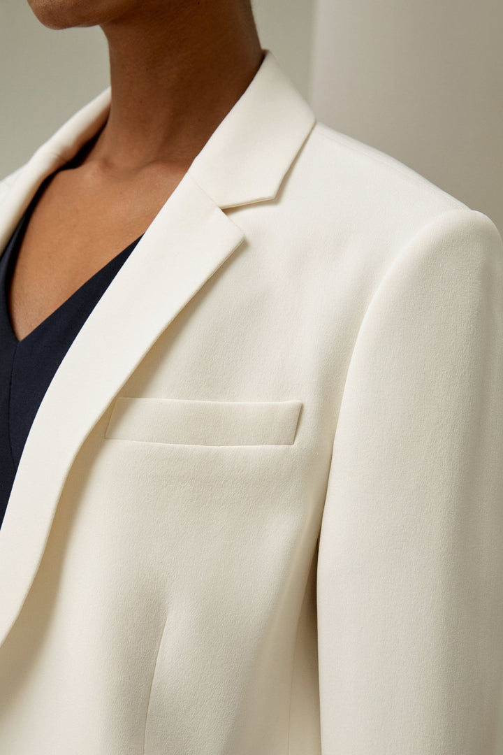 Silk Sleek Blazer - White