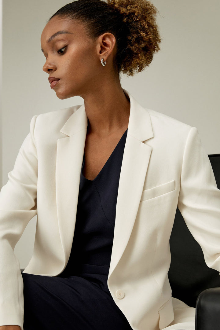 Silk Sleek Blazer - White