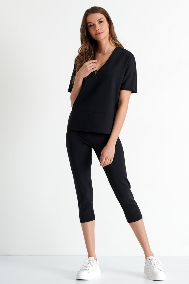 3D Jersey Capri Legging in Caviar