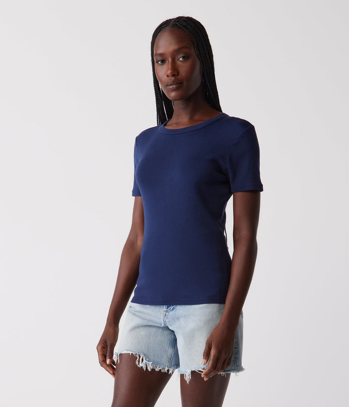 Mady Short Sleeve High Crew Neck Tee in Black