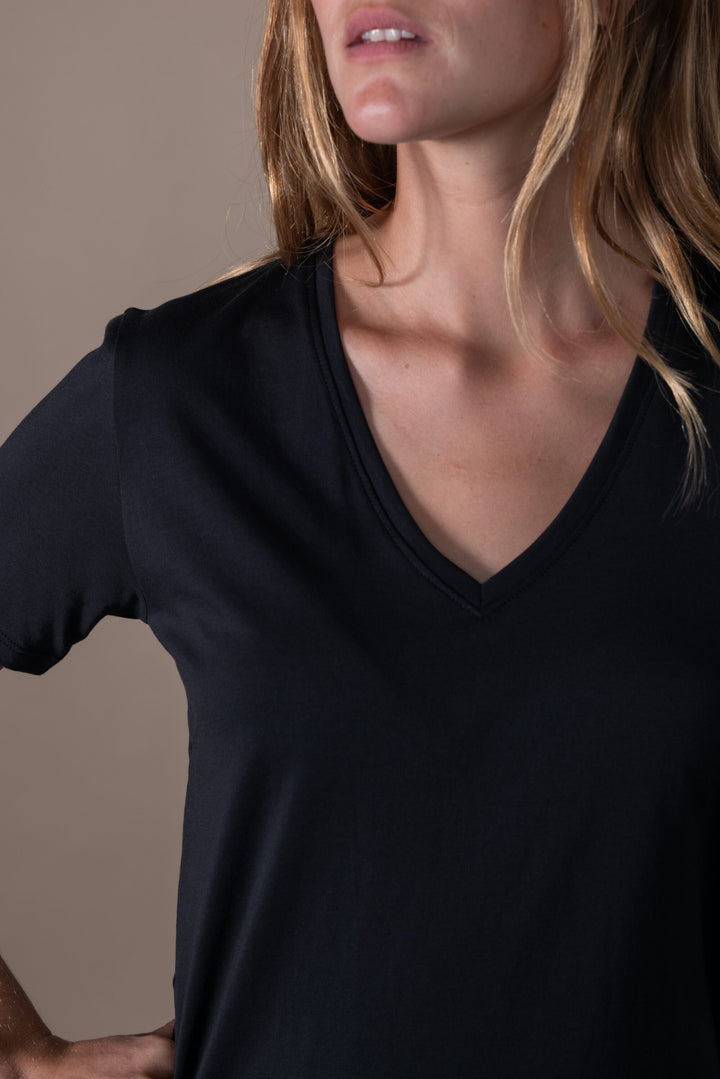 Romy V Neck Tee Noir