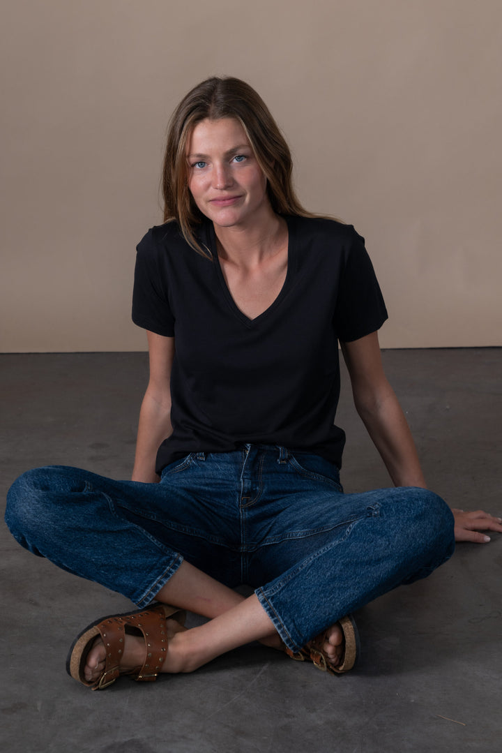 Romy V Neck Tee Noir