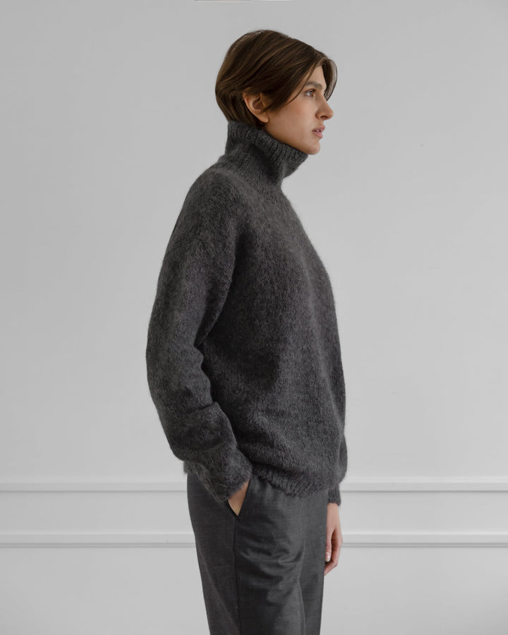 Penta Turtleneck