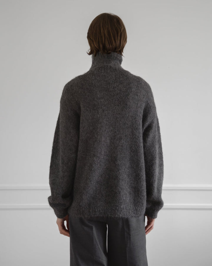 Penta Turtleneck