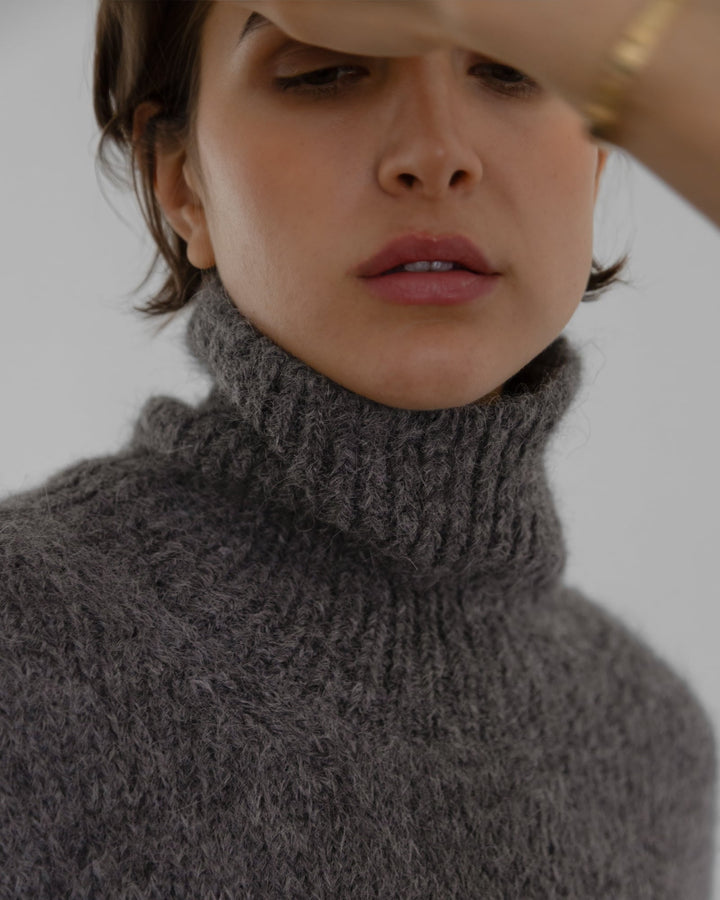 Penta Turtleneck