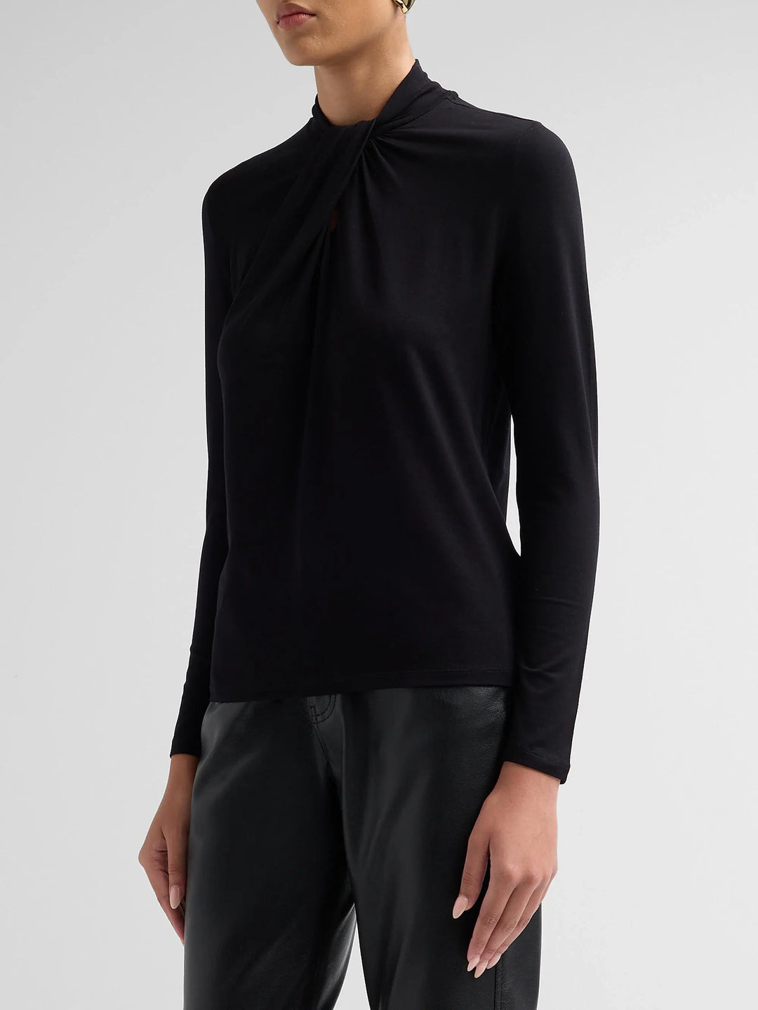 Soft Touch Longsleeve Twist Neck