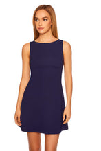 Load image into Gallery viewer, Boatneck Tank Flare
