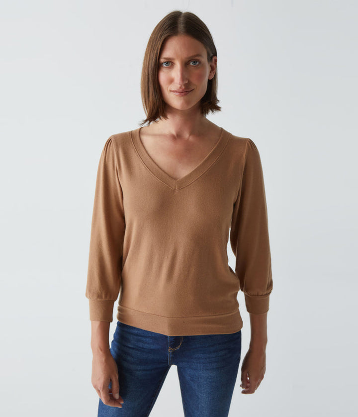 Gabriella V Neck 3/4  Sleeves Sweatshirt in Camel