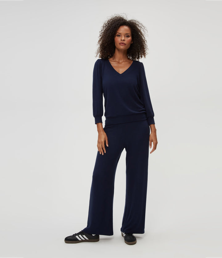 Gabriella V Neck 3/4  Sleeves Sweatshirt in Ivy