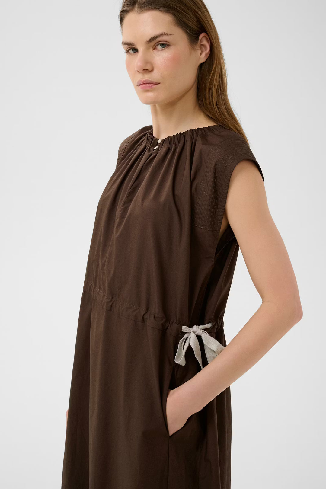 Elliniw Dress