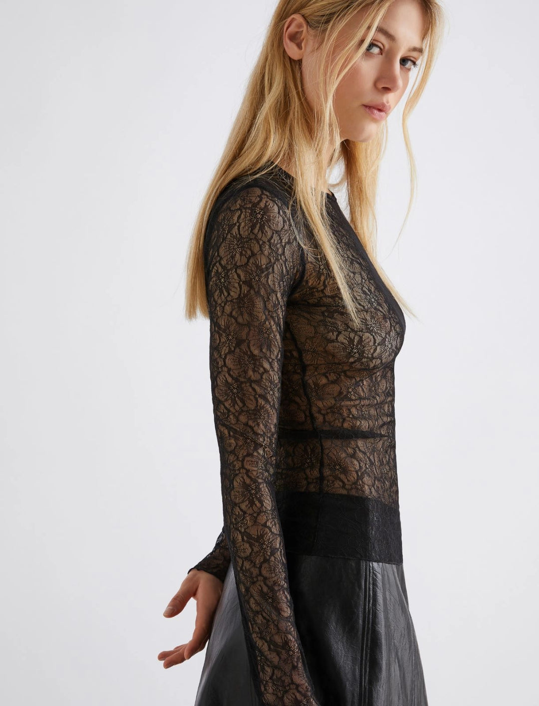 Ebano Lace Top