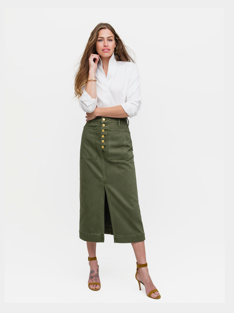 Signature Stretch: White Lie
