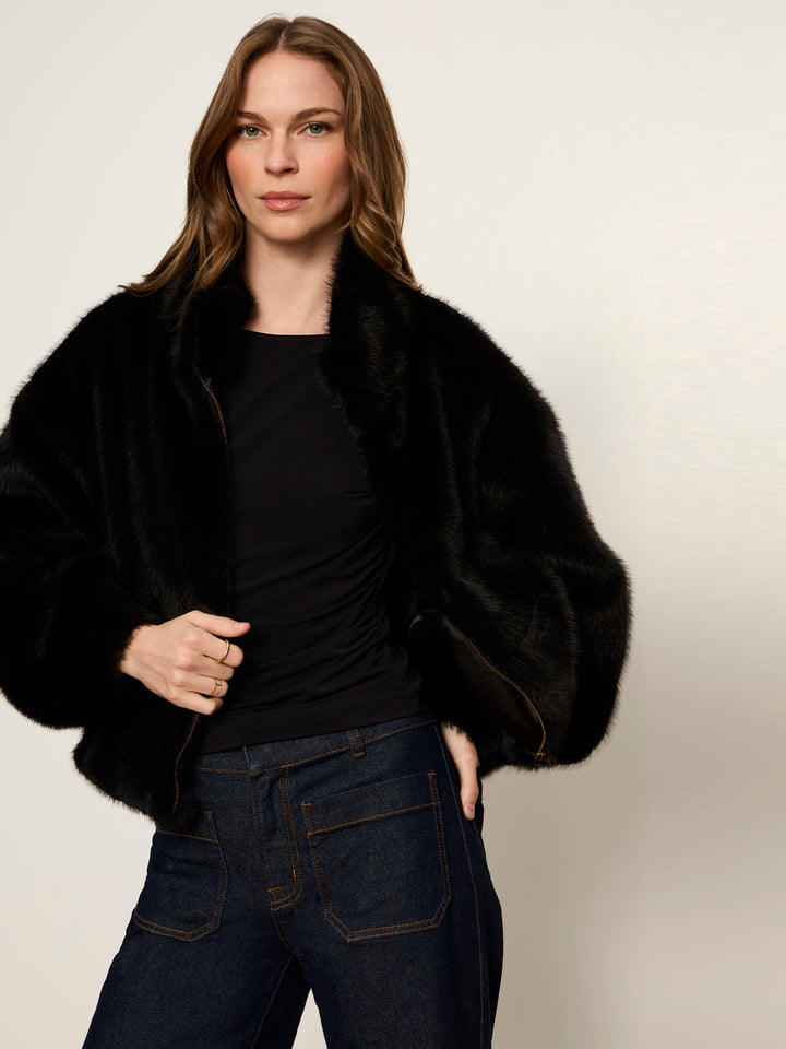 Everest Fur Bomber