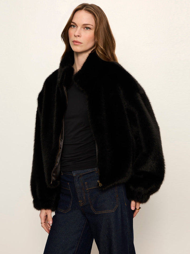 Everest Fur Bomber