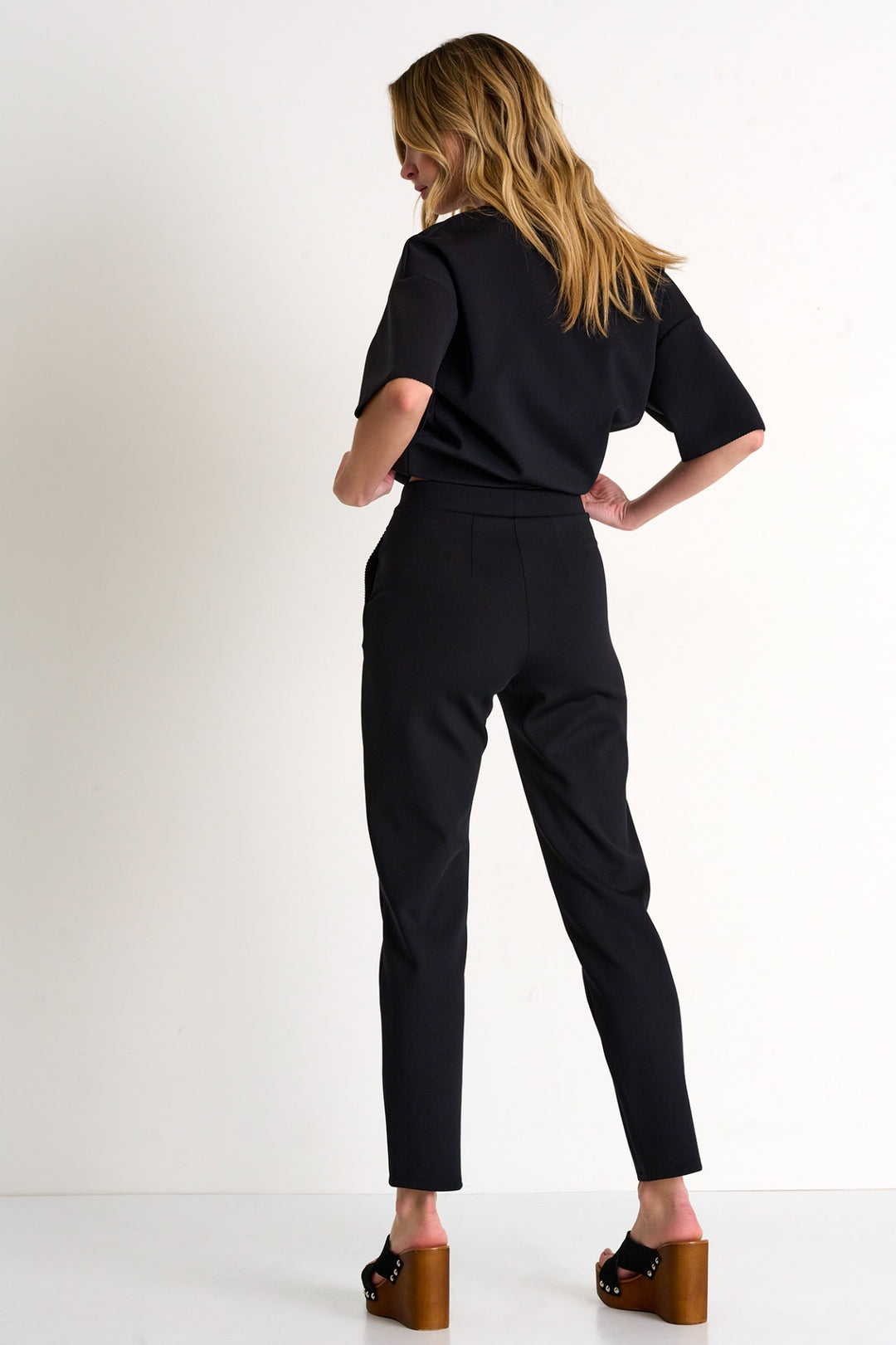 Straight Fit Trouser in Black