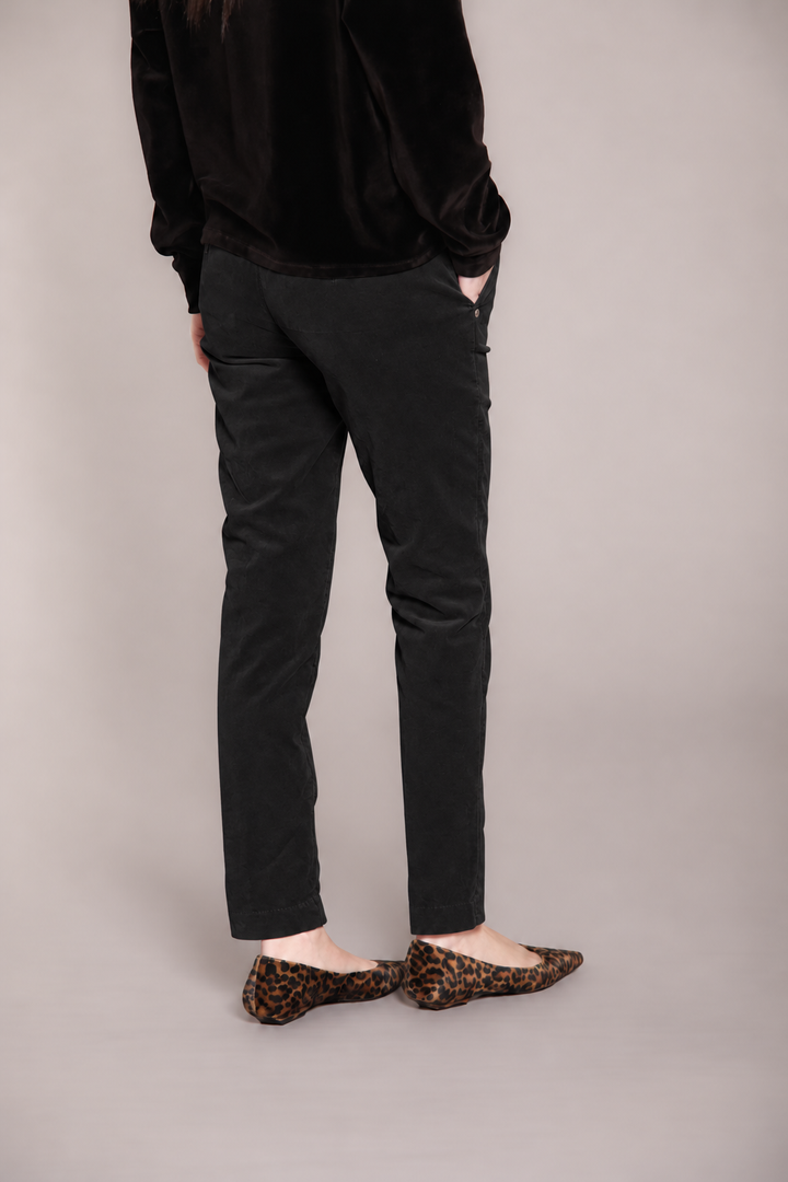 New York Slim Velvet Pant