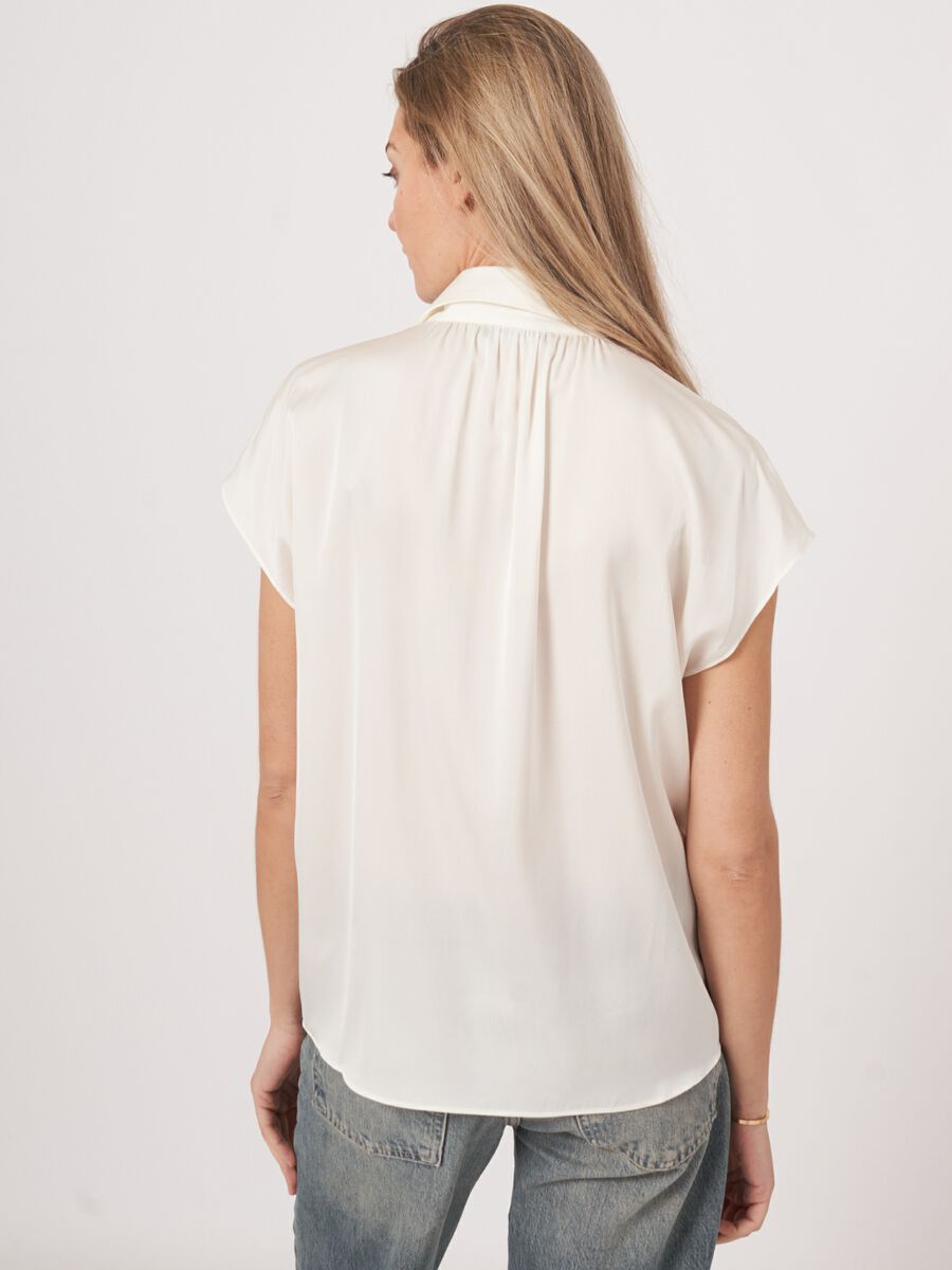 Sleeveless silk blouse with chest pocket