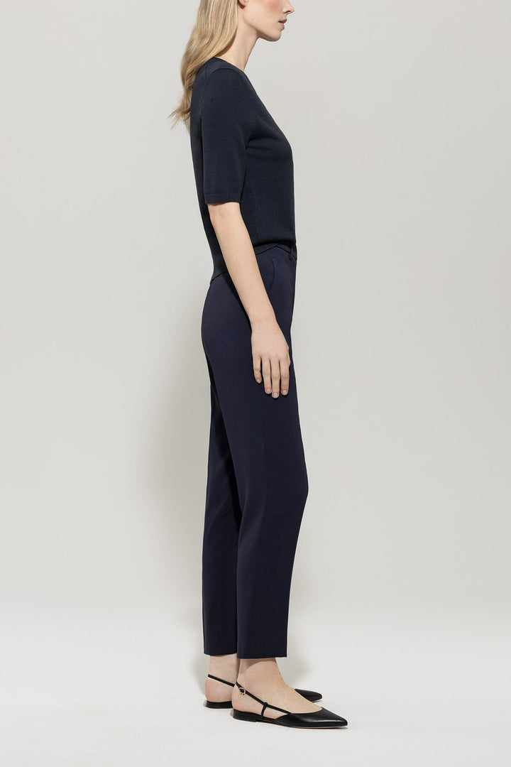 Tapered pants in techno sablé