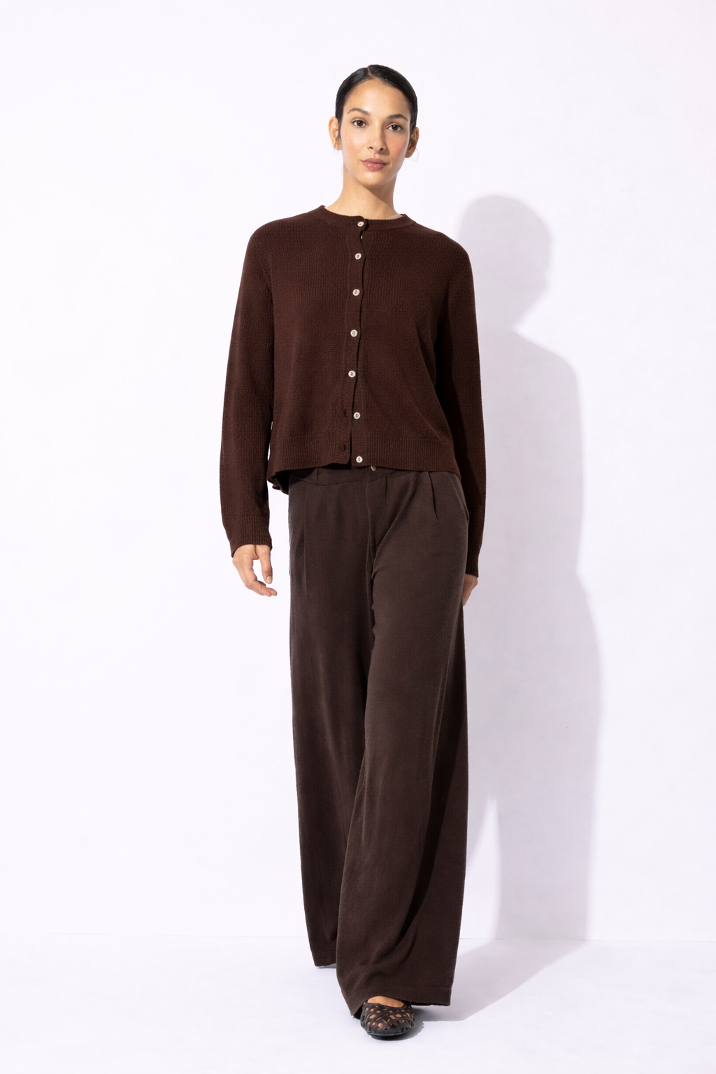 Classic Knit Cardigan with Ribbed Hem