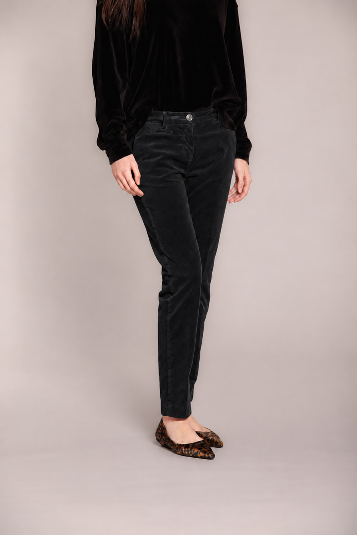 New York Slim Velvet Pant