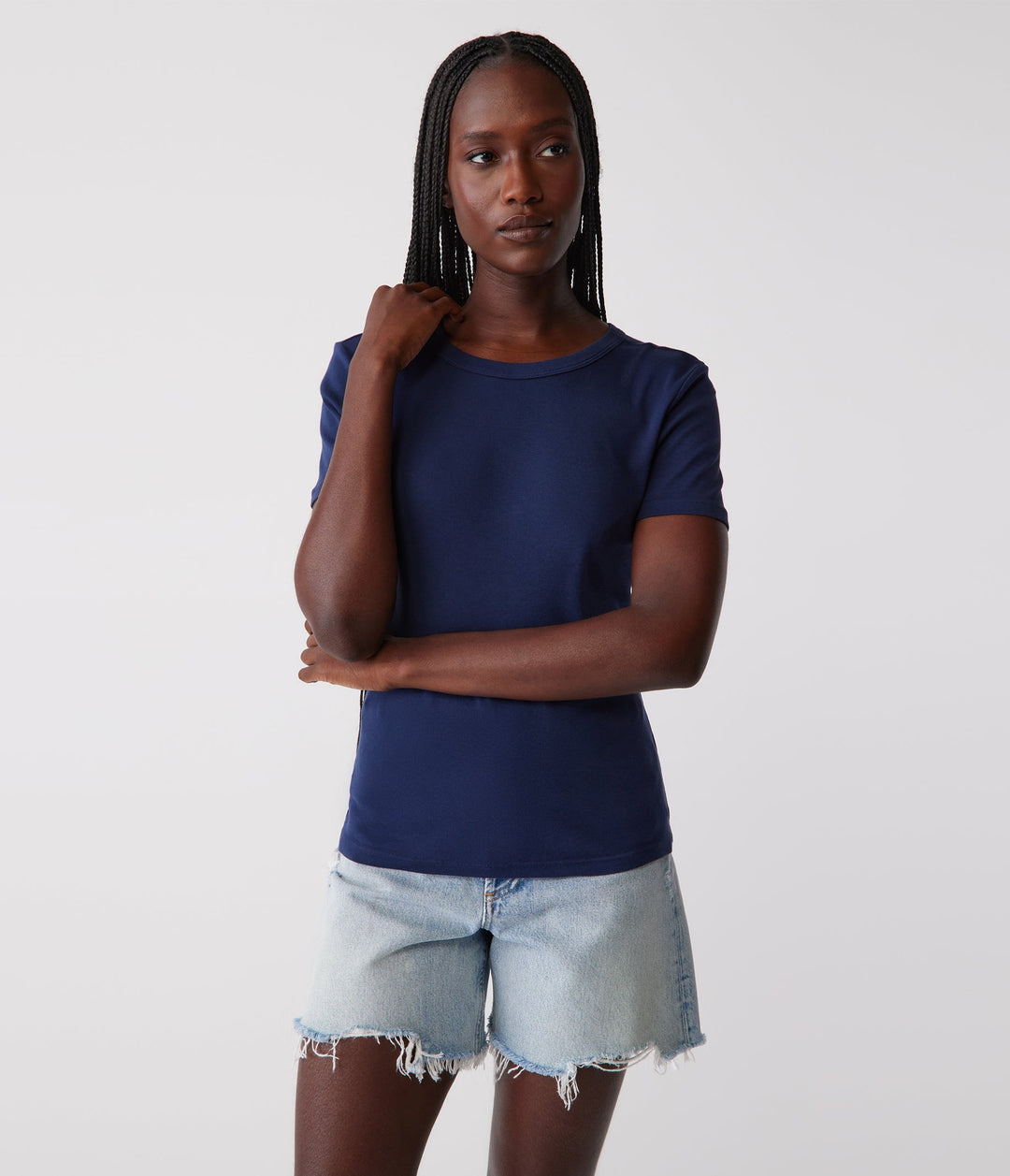 Mady Short Sleeve High Crew Neck Tee in Black