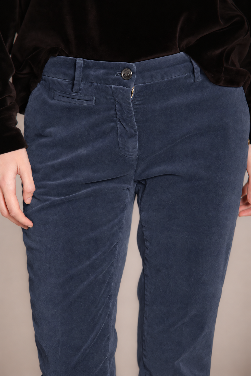 New York Slim Velvet Pant