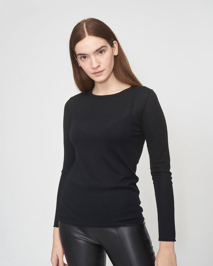 Solid Fitted Crew Neck - Black