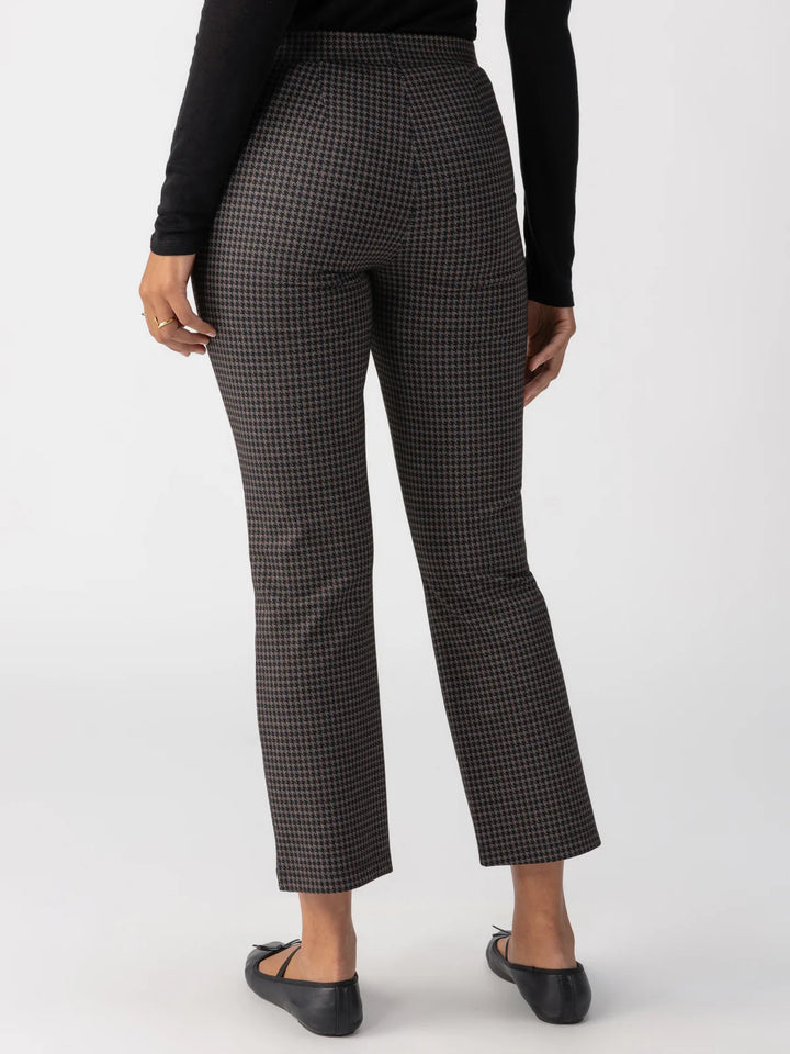 Carnaby Kick Crop Semi-High Rise Legging Shadow Check