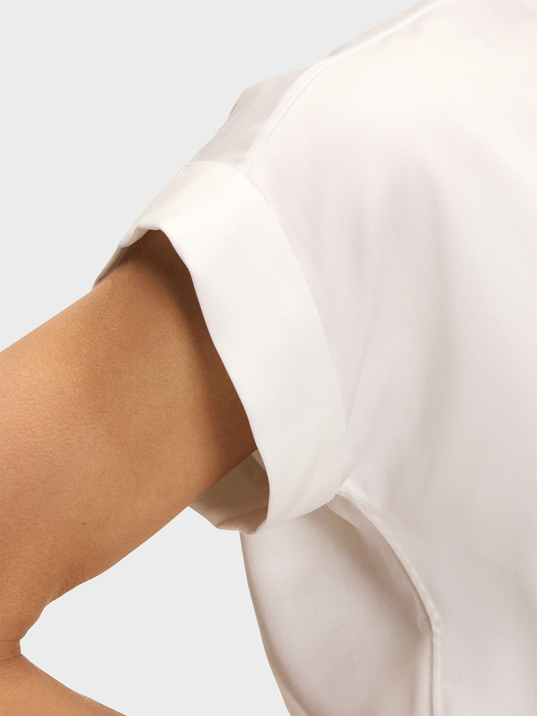 Signature Cap Sleeve