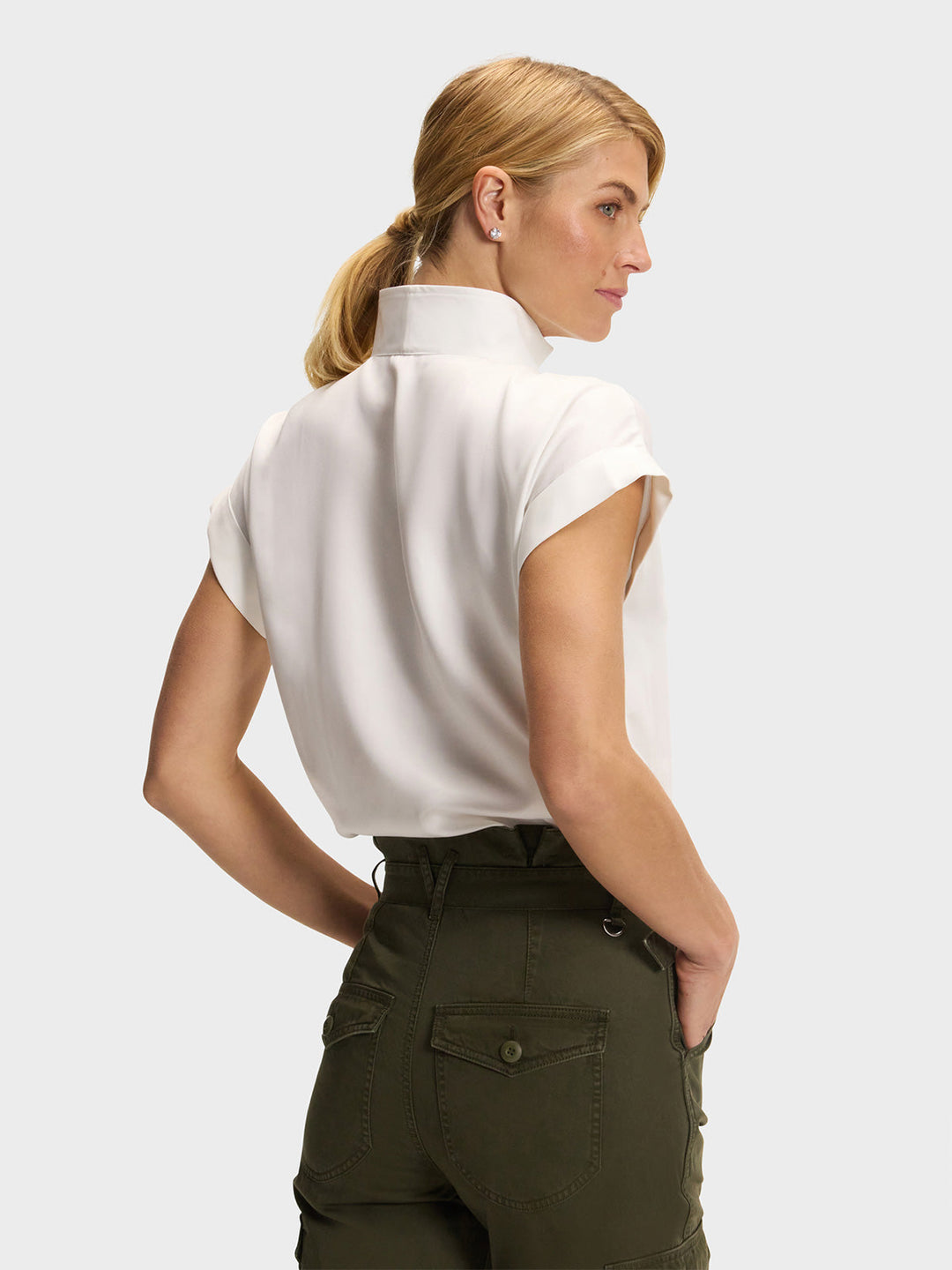 Signature Cap Sleeve