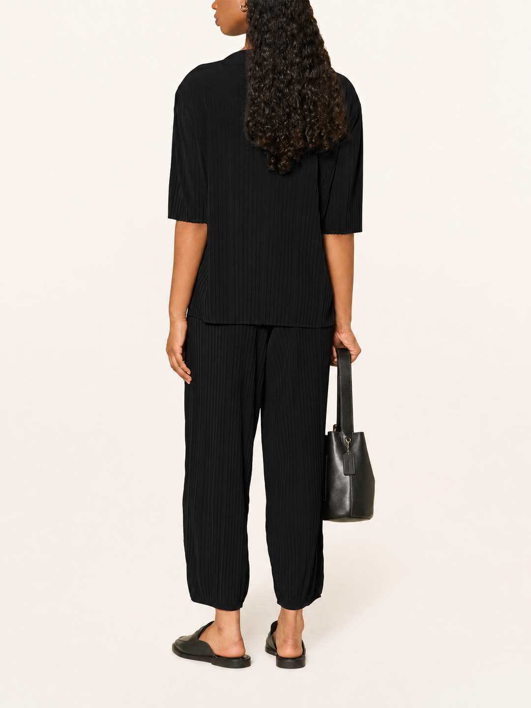 Caraffa Elbow Sleeves and Pleats Top - Black
