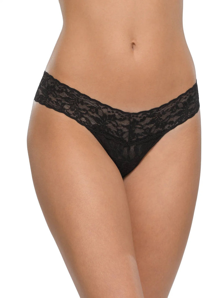 Signature Lace Low Rise Thong