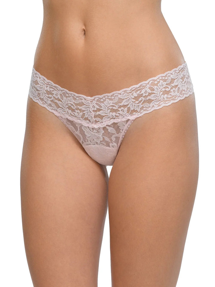 Signature Lace Low Rise Thong