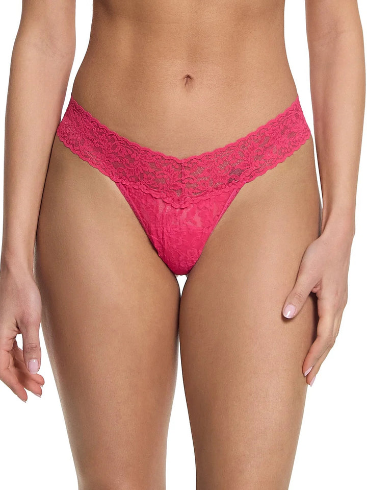 Signature Lace Low Rise Thong