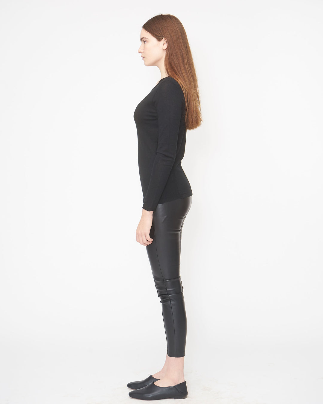 Solid Fitted Crew Neck - Black
