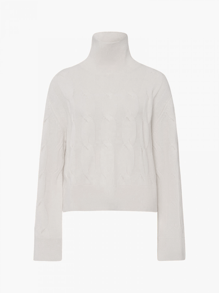 Pullover in Cable Knit - White