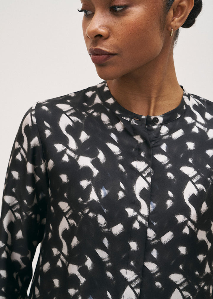 Mandarin Collar Long Sleeves Shirt