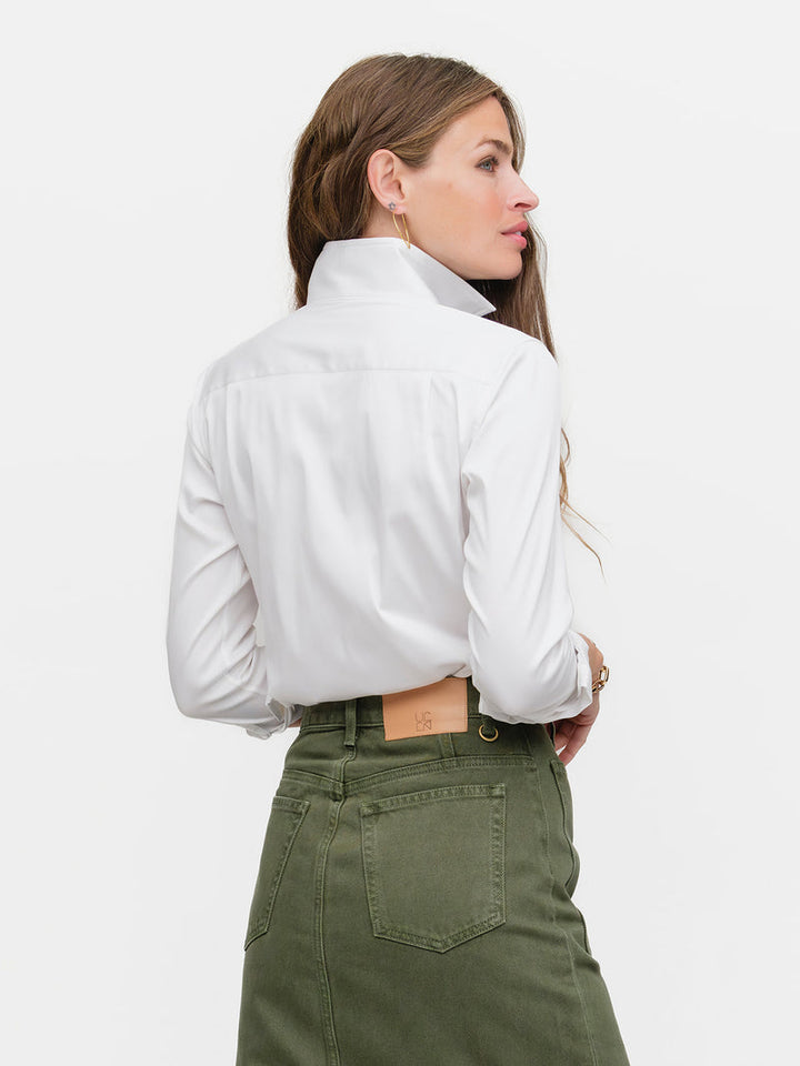 Signature Stretch: White Lie