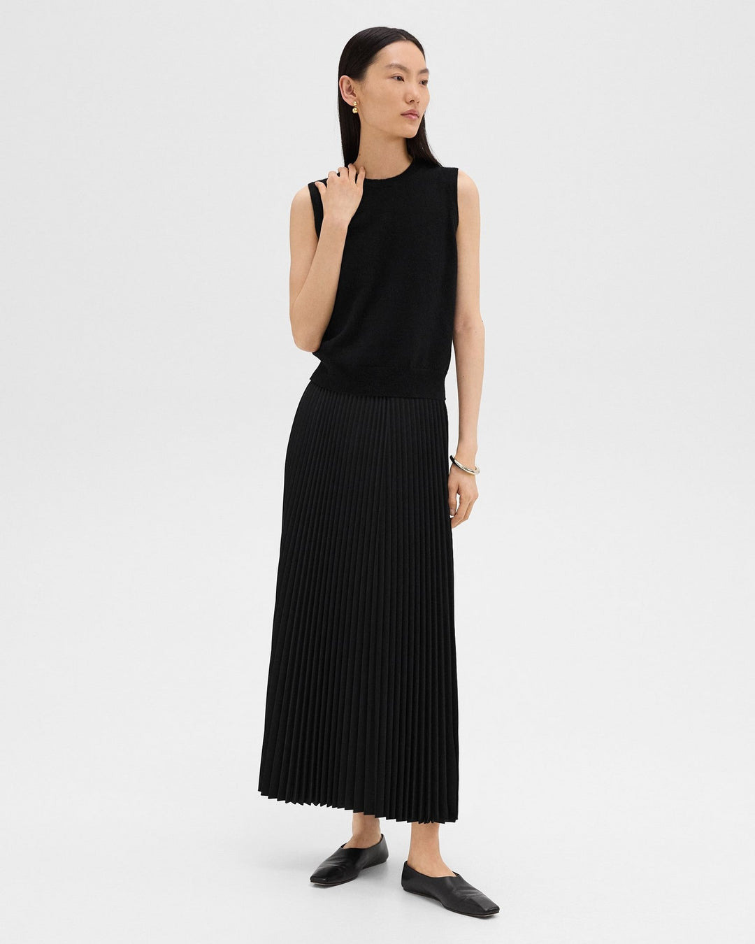 Pleated Pull-On Skirt in Stretch Wool-Blend