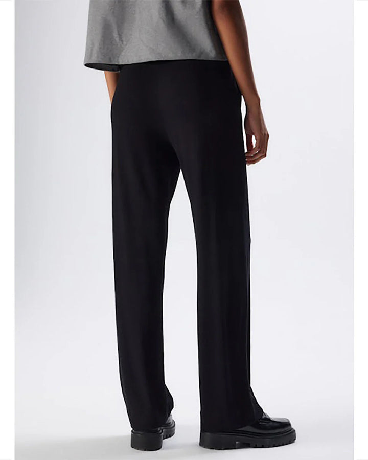 Soft Touch Soft Leg Pant