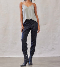 Load image into Gallery viewer, Chelsea Pocket Jogger
